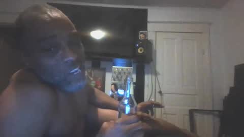 Slim8975 online show from 02/11/26, 12:15