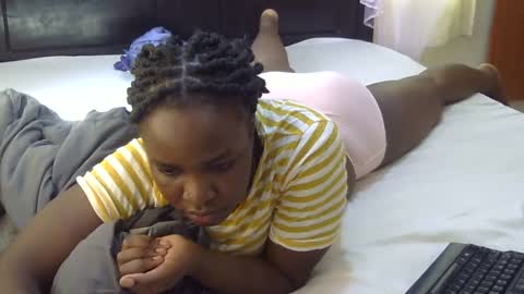 Snapshot of slim_joy chatting on 03/12/25, 12:15 slim_joy online show from 03/12/25, 12:15