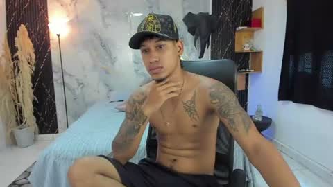 slim_master12 online show from 06/19/26, 03:16