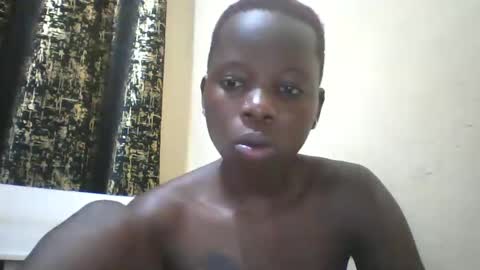 slim_petite_ebony online show from 01/15/25, 12:51