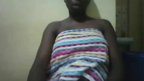 slim_petite_ebony online show from 02/20/25, 01:57