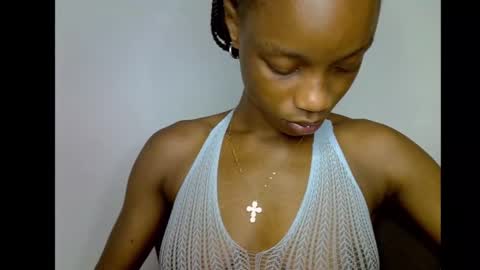 Snapshot of slim_petitqueen chatting on 01/10/26, 11:45 Alice online show from 01/10/26, 11:45