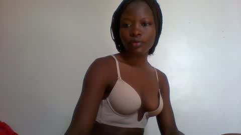 Snapshot of slimdiva chatting on 09/22/25, 06:48 slimdiva online show from 09/22/25, 06:48