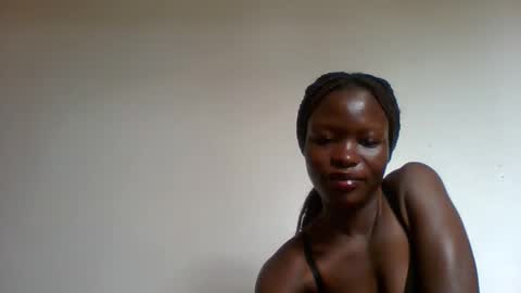 Snapshot of slimdiva chatting on 09/24/25, 05:55 slimdiva online show from 09/24/25, 05:55