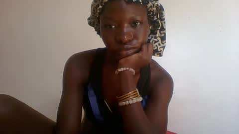 Snapshot of slimdiva chatting on 10/18/25, 06:37 slimdiva online show from 10/18/25, 06:37