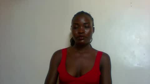 Snapshot of slimdiva chatting on 11/25/25, 01:22 slimdiva online show from 11/25/25, 01:22