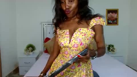 Snapshot of slimebonie chatting on 10/08/25, 08:17 purity online show from 10/08/25, 08:17