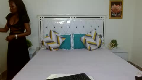 Snapshot of slimebonie chatting on 10/11/25, 07:45 purity online show from 10/11/25, 07:45