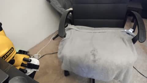 Slimguerrilla online show from 02/25/25, 08:09