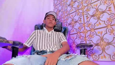 SlimLatino  online show from 04/16/26, 04:13