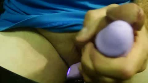 Snapshot of slimsunny chatting on 10/22/25, 05:30 slimsunny online show from 10/22/25, 05:30