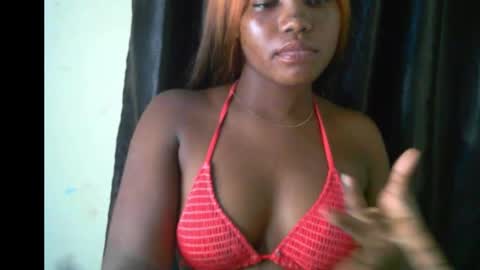 Snapshot of slimthick_tinah chatting on 02/25/26, 08:29 TINA online show from 02/25/26, 08:29