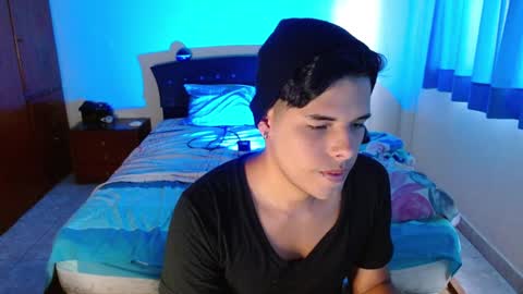 Snapshot of slogan_30 chatting on 12/17/24, 04:43 Logan online show from 12/17/24, 04:43