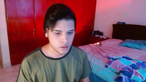 Snapshot of slogan_30 chatting on 01/20/25, 07:25 Logan online show from 01/20/25, 07:25