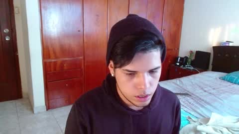 Snapshot of slogan_30 chatting on 01/23/25, 09:50 Logan online show from 01/23/25, 09:50