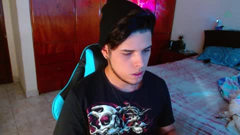 Snapshot of slogan_30 chatting on 01/29/25, 08:14 Logan online show from 01/29/25, 08:14