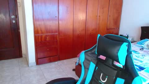 Snapshot of slogan_30 chatting on 03/05/25, 08:42 Logan online show from 03/05/25, 08:42