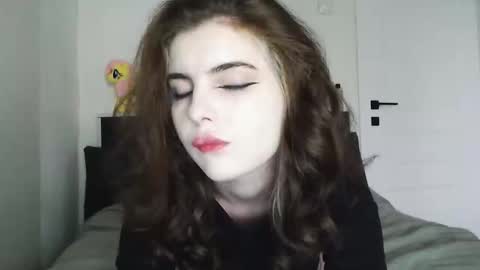 Snapshot of sloomonata chatting on 09/30/25, 05:45 sloomonata online show from 09/30/25, 05:45