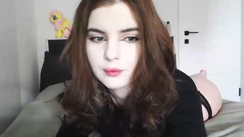 Snapshot of sloomonata chatting on 10/04/25, 05:16 sloomonata online show from 10/04/25, 05:16