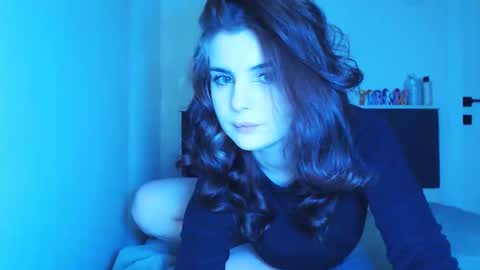 Snapshot of sloomonata chatting on 10/18/25, 12:35 sloomonata online show from 10/18/25, 12:35