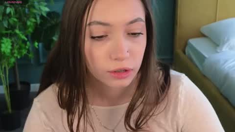 Emilia online show from 05/09/26, 12:54