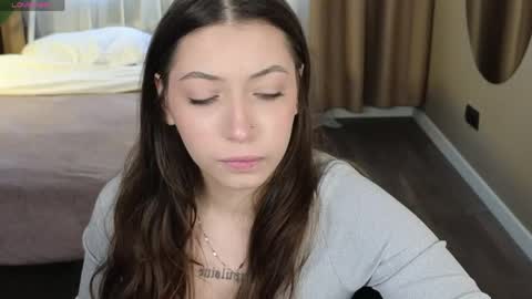 Emilia online show from 05/11/26, 12:22