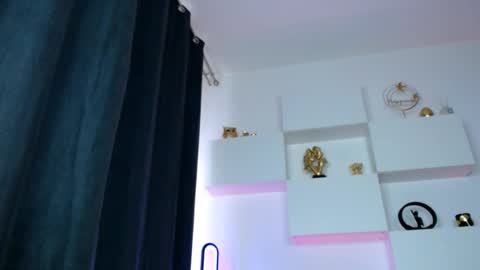 Ariana online show from 02/25/26, 08:02