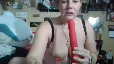 slutqueen_love online show from 10/26/25, 10:54