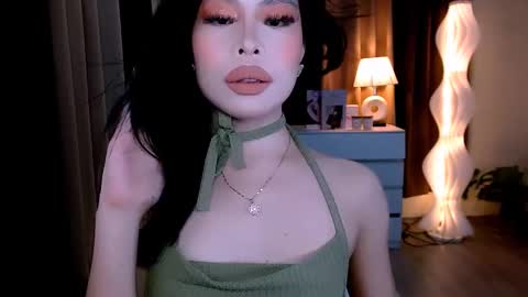 slutty_aurora online show from 09/19/25, 07:25