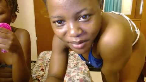 Snapshot of slutty_charmmz chatting on 04/15/26, 03:19 Bree online show from 04/15/26, 03:19