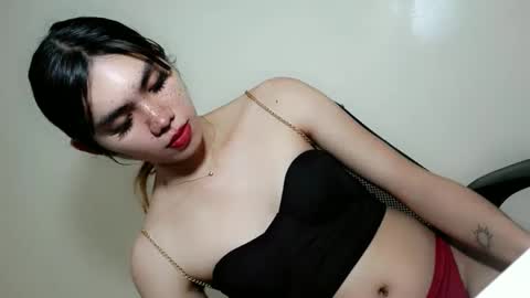 slutty_rose69 online show from 04/15/26, 12:01