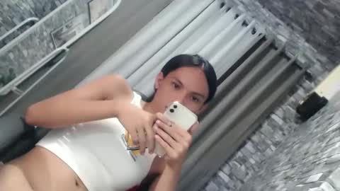 Snapshot of sluttychie chatting on 02/21/25, 05:35 CHIE CHIE online show from 02/21/25, 05:35