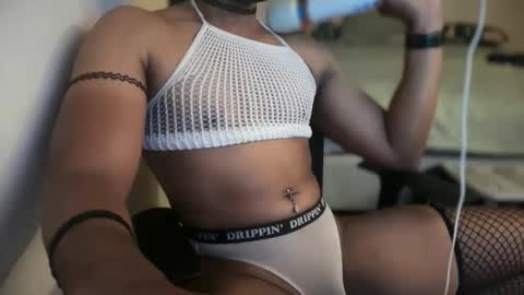 DeeLina online show from 03/20/26, 03:50