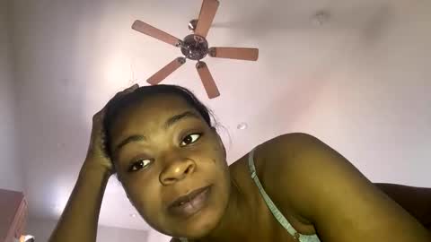 Snapshot of sluttyduchess1 chatting on 02/28/26, 05:36 sluttyduchess1 online show from 02/28/26, 05:36