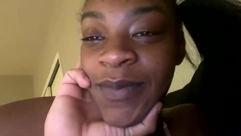sluttyduchess1 online show from 04/27/26, 06:00