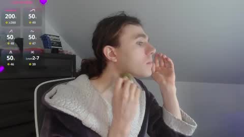 Natsu online show from 03/23/26, 04:44