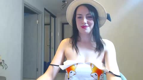 sly_fox10 online show from 04/19/26, 06:10