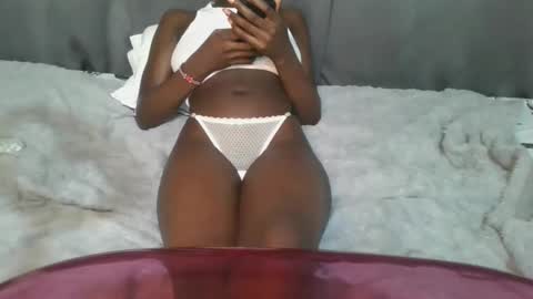 sly_rose online show from 04/10/26, 09:19