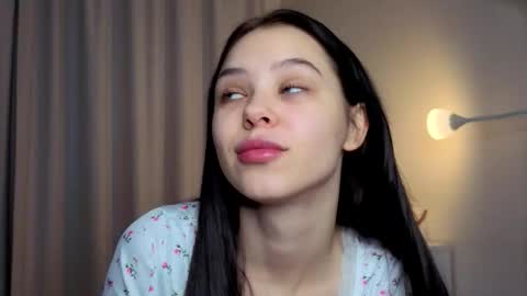 Lily online show from 02/04/26, 01:28