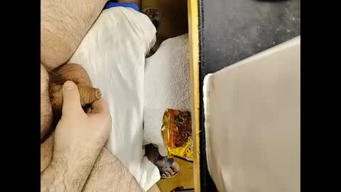 Snapshot of small_1986 chatting on 01/02/25, 05:57 transmisin gratuita bajo demanda free broadcast on demand online show from 01/02/25, 05:57