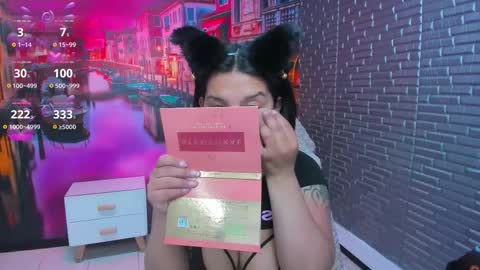 Snapshot of small__naughty chatting on 10/29/25, 01:46 Mariana Torres online show from 10/29/25, 01:46