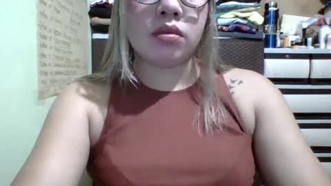 Lovewella online show from 02/24/25, 06:38