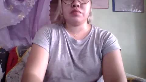 Lovewella online show from 09/15/25, 02:33