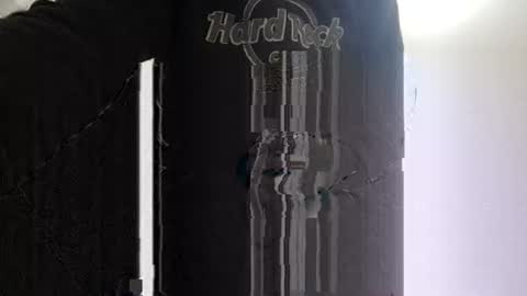 Snapshot of smallone8825 chatting on 12/13/24, 12:17 smallone8825 online show from 12/13/24, 12:17