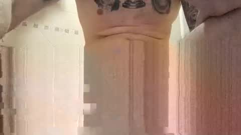 Snapshot of smallone8825 chatting on 02/20/25, 06:28 smallone8825 online show from 02/20/25, 06:28