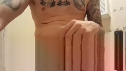 Snapshot of smallone8825 chatting on 09/24/25, 05:00 smallone8825 online show from 09/24/25, 05:00