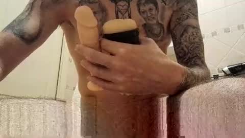 Snapshot of smallone8825 chatting on 11/09/25, 07:39 smallone8825 online show from 11/09/25, 07:39