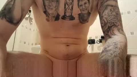 Snapshot of smallone8825 chatting on 11/15/25, 07:05 smallone8825 online show from 11/15/25, 07:05