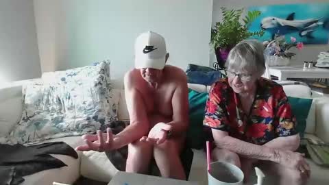 Daddy online show from 02/09/25, 04:40