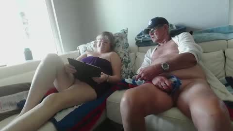 Daddy online show from 09/28/25, 02:11